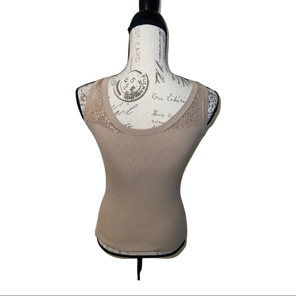 Venue Top - Picture 4 of 6